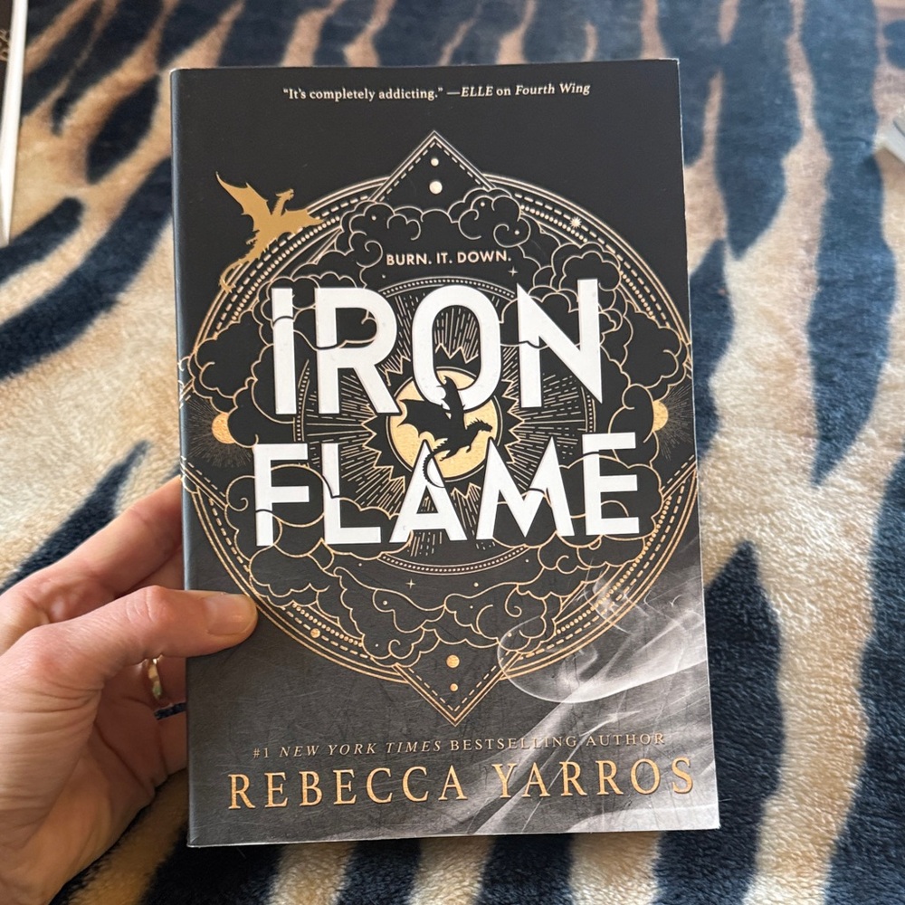 Iron Flame Book by Rebecca Yarros